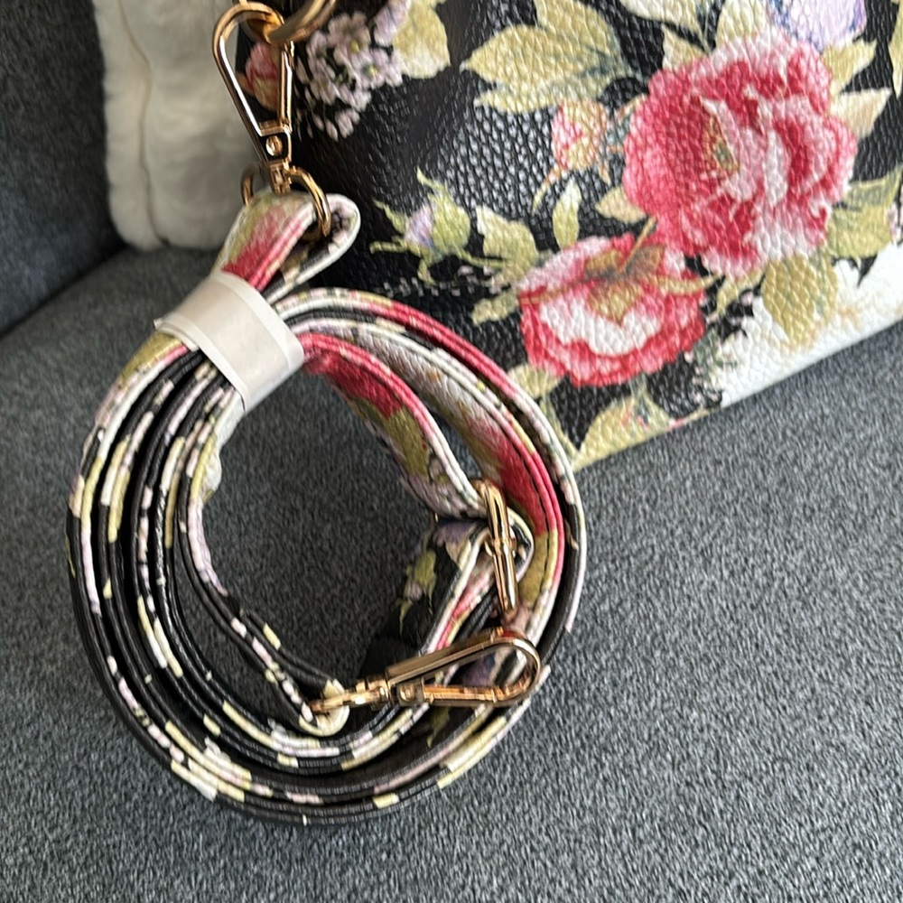 Floral Peony Faux Leather Tote & Crossbody Bag combo - Picture 8 of 10